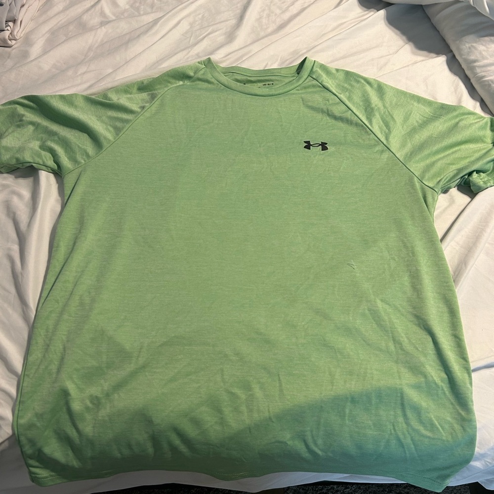 Under Armour Men's Light Green Short Sleeve Tee